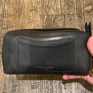MARC JACOBS BLACK LEATHER WALLET